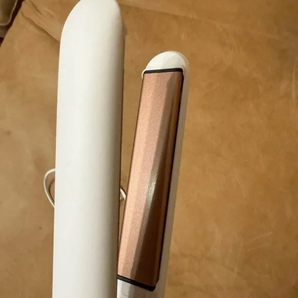 Conair Double Ceramic Flat Iron 1-inch Digital Flat Iron Used A Handful Of Times - Picture 6 of 7